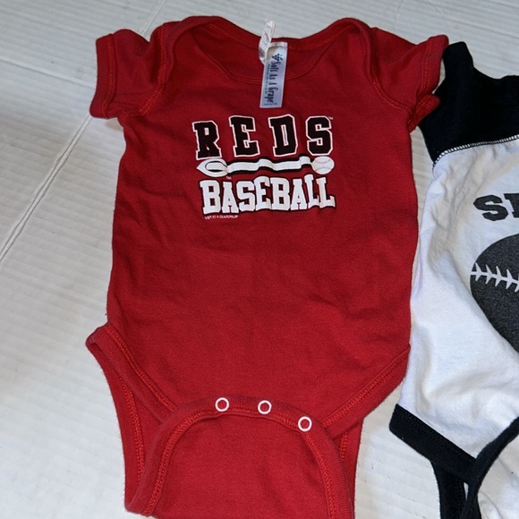 Soft as Grape 6 months. Onesies set of 2 Smalls and Reds Baseball - Picture 3 of 4